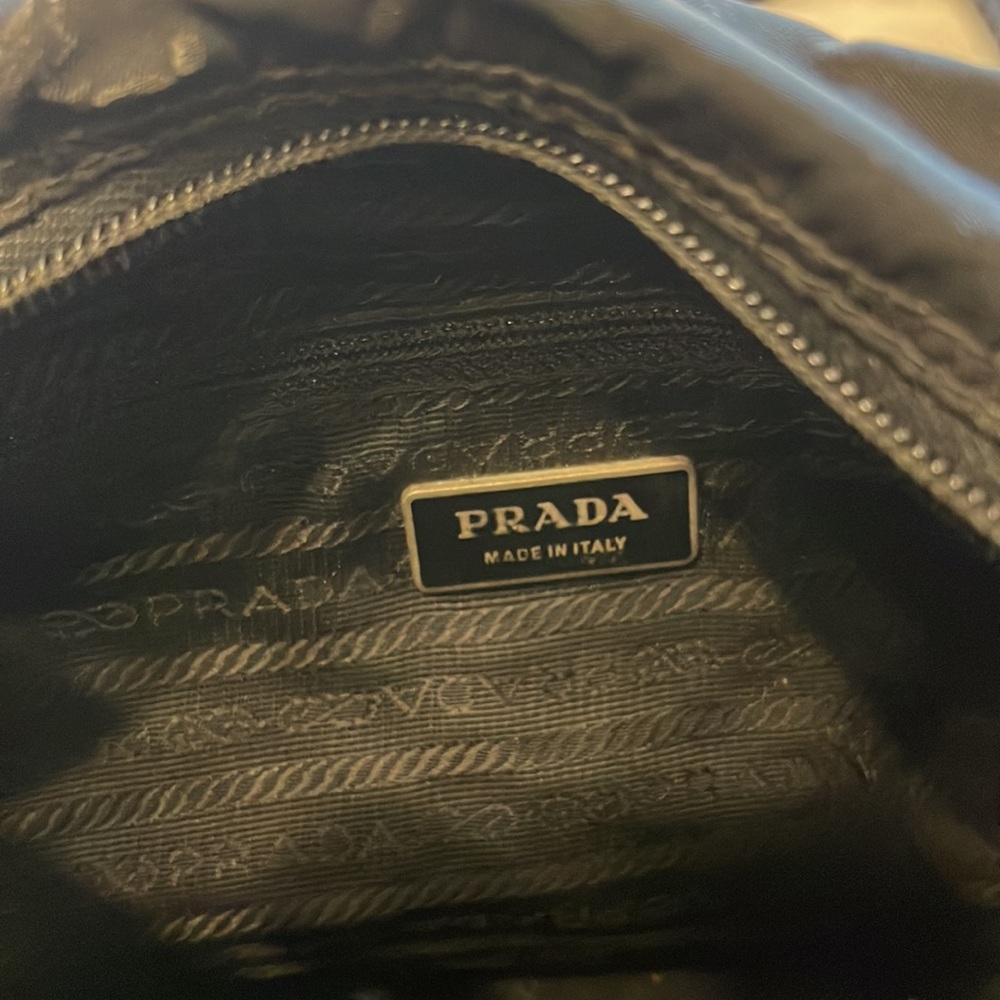 PRADA MESSENGER BAG - Picture 4 of 5